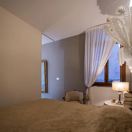 Vivaldi Apartment *